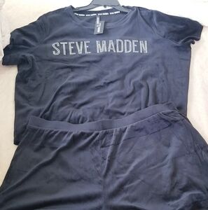 **SOLD** Pajama Set Sz 2XL